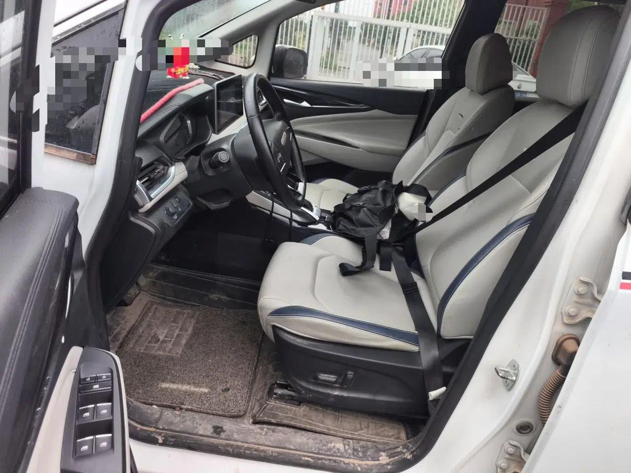 SAIC MAXUS G50 2019 1.5T First Edition Automatic Luxury Version 7 Seats — миниатюра 16
