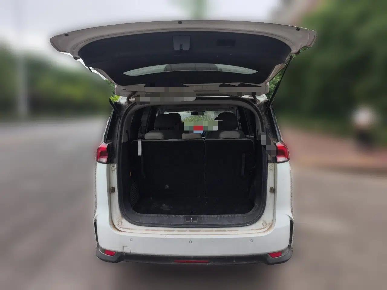 SAIC MAXUS G50 2019 1.5T First Edition Automatic Luxury Version 7 Seats — миниатюра 20