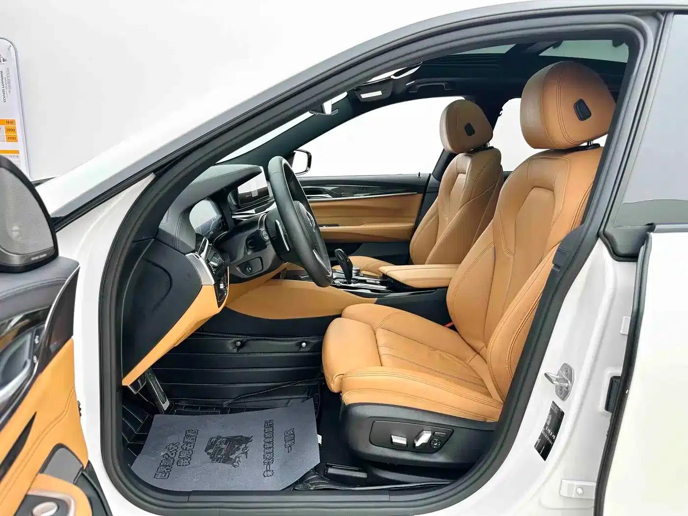 2019 BMW 6 Series GT 630i M Sport Package — миниатюра 7