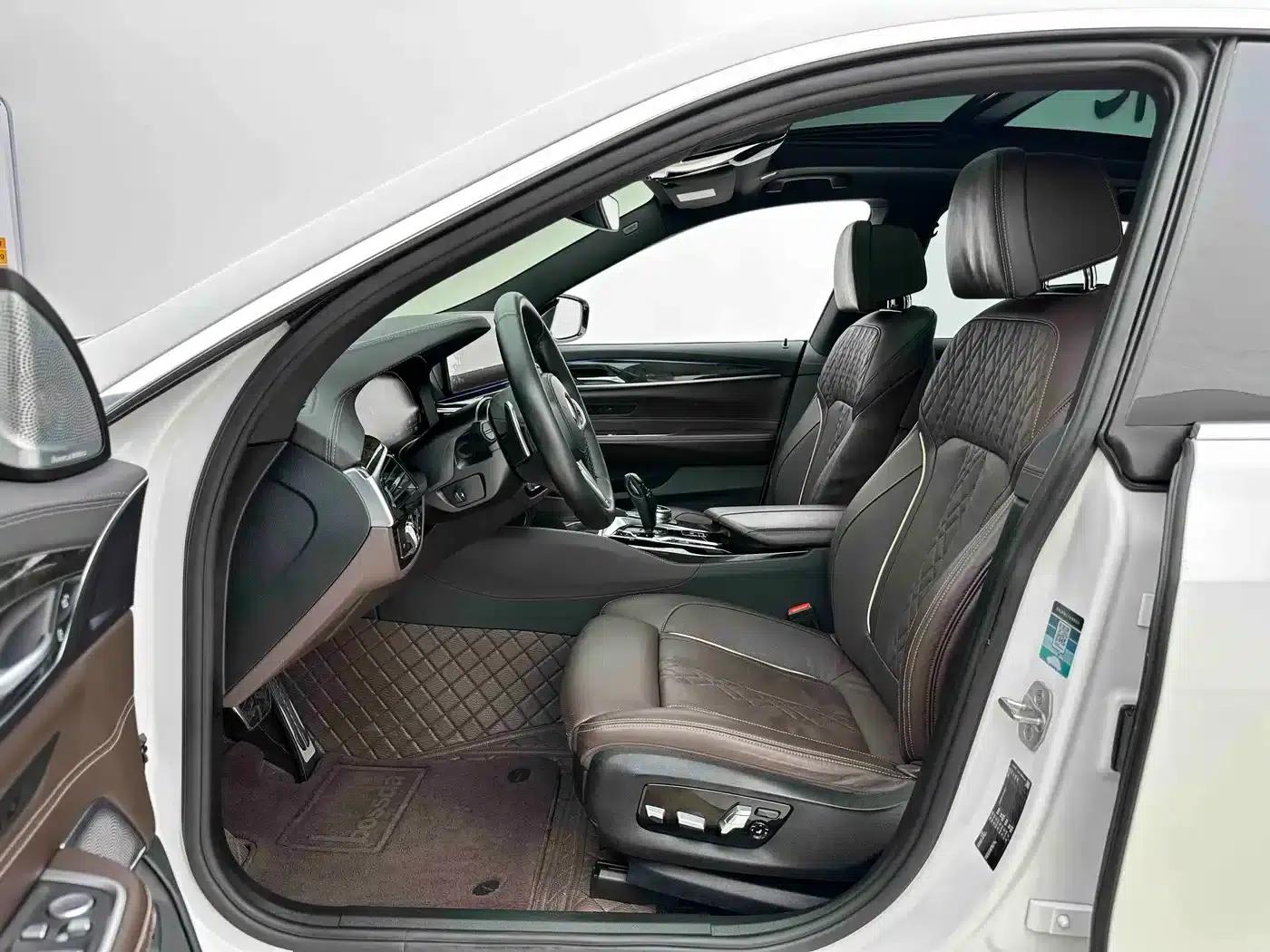 BMW 6 Series GT 2021 630i M Sport Grand Tourer — миниатюра 5