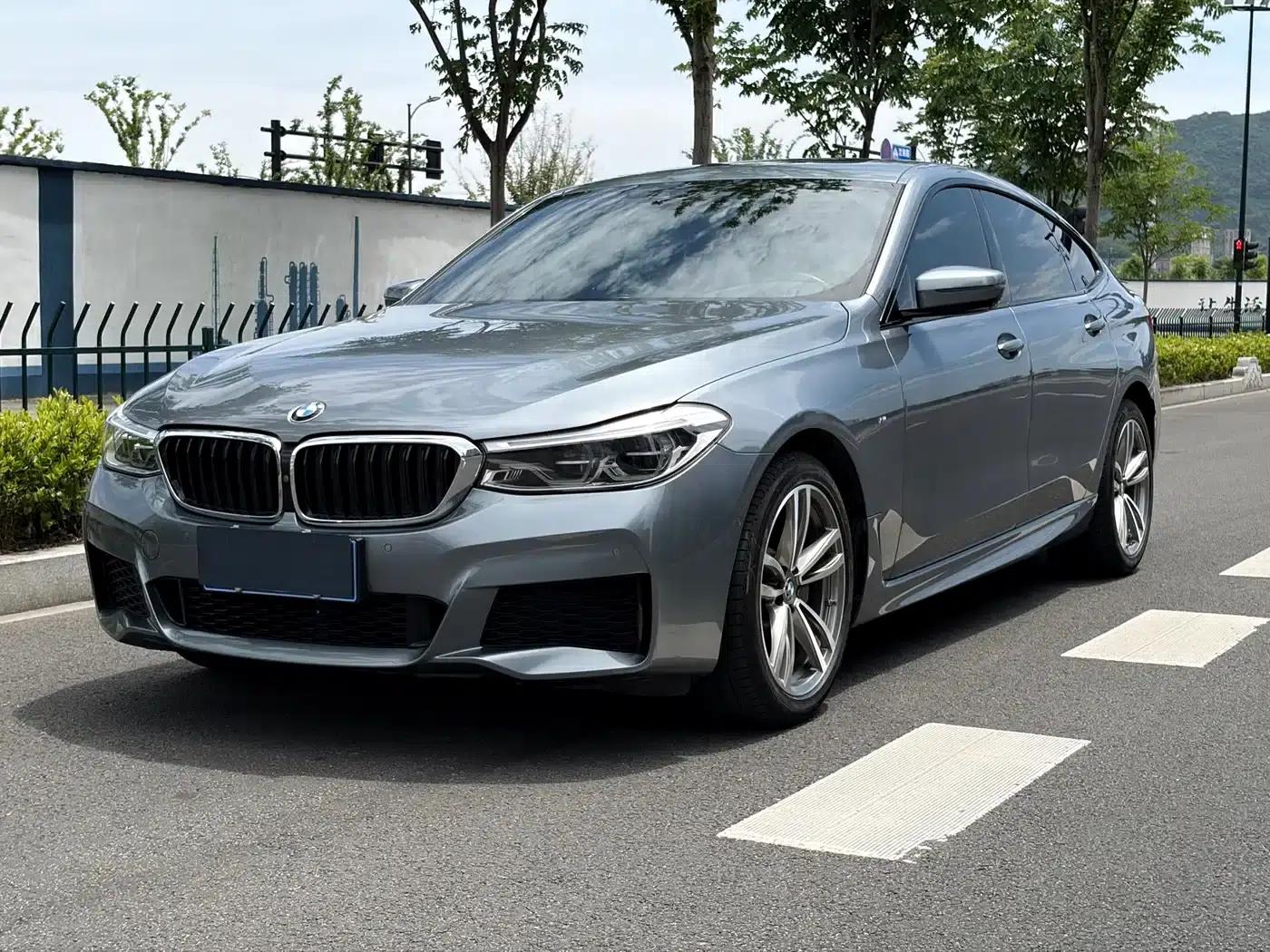 2019 BMW 6 Series GT 630i M Sport Package — миниатюра 1
