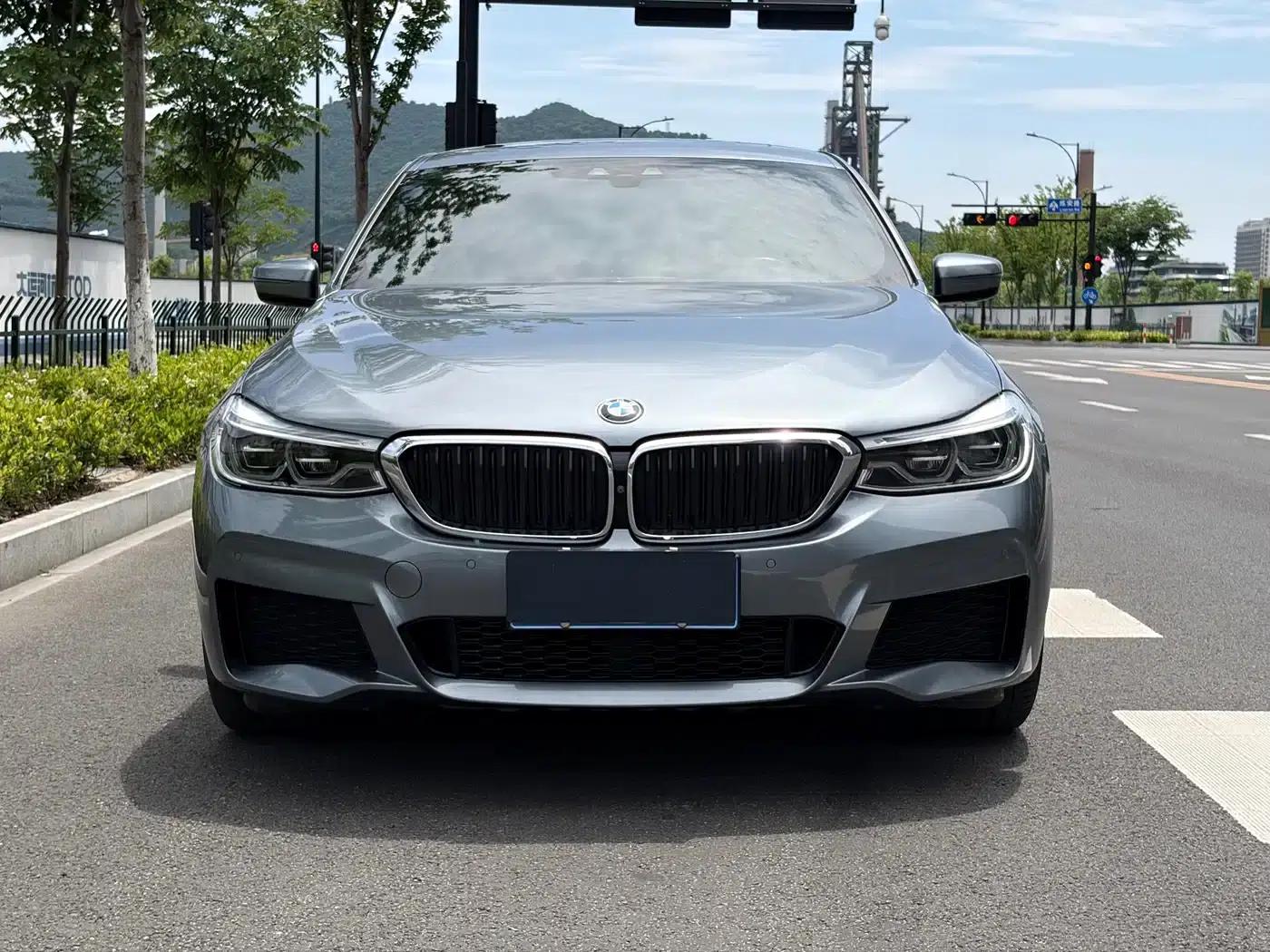 2019 BMW 6 Series GT 630i M Sport Package — миниатюра 2