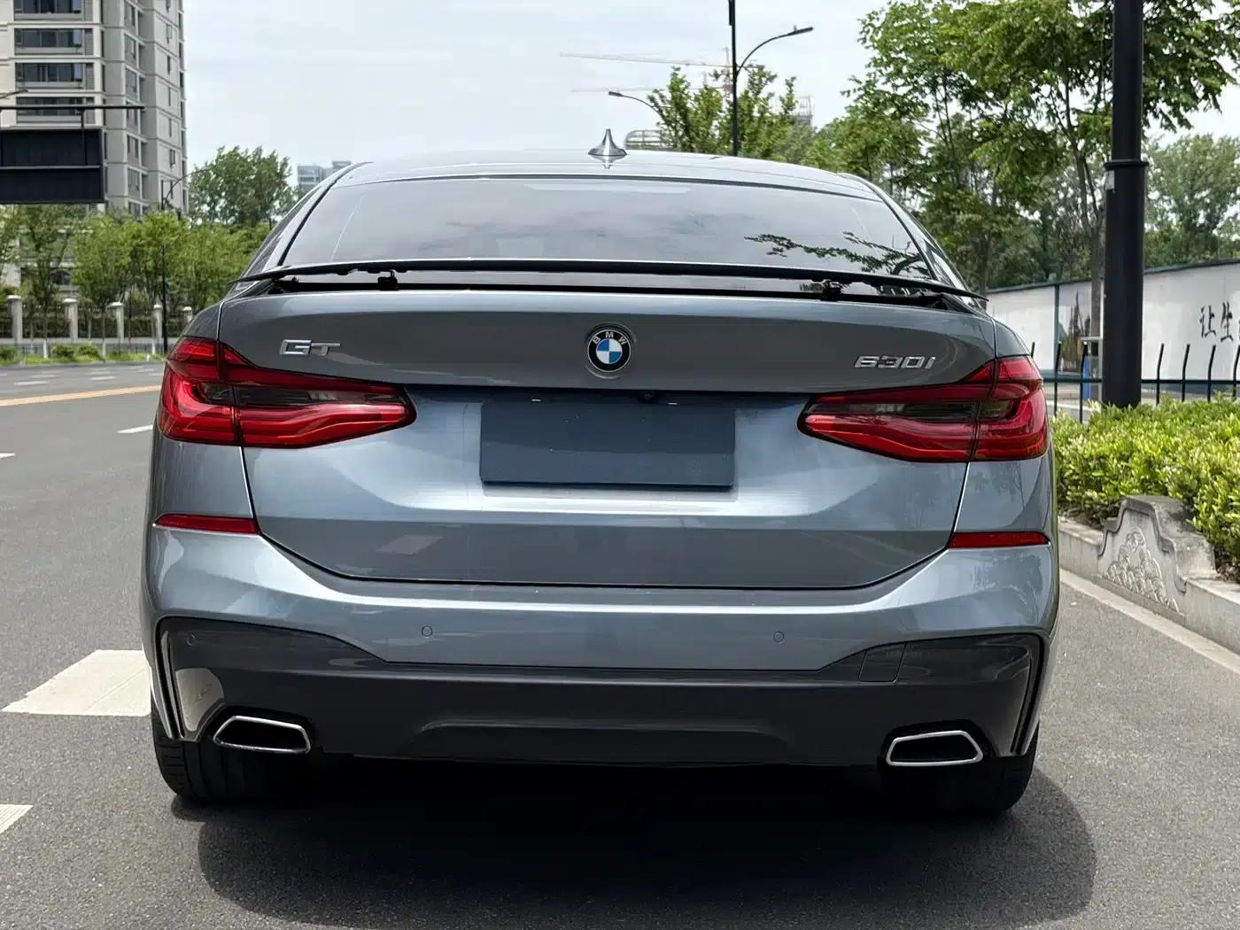 2019 BMW 6 Series GT 630i M Sport Package — миниатюра 5