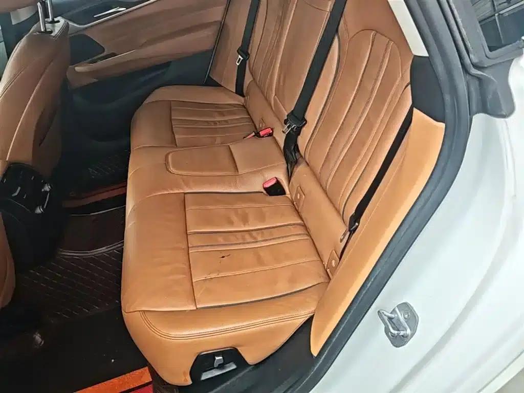 BMW 6 Series GT 2019 630i Luxury Design Package — миниатюра 17