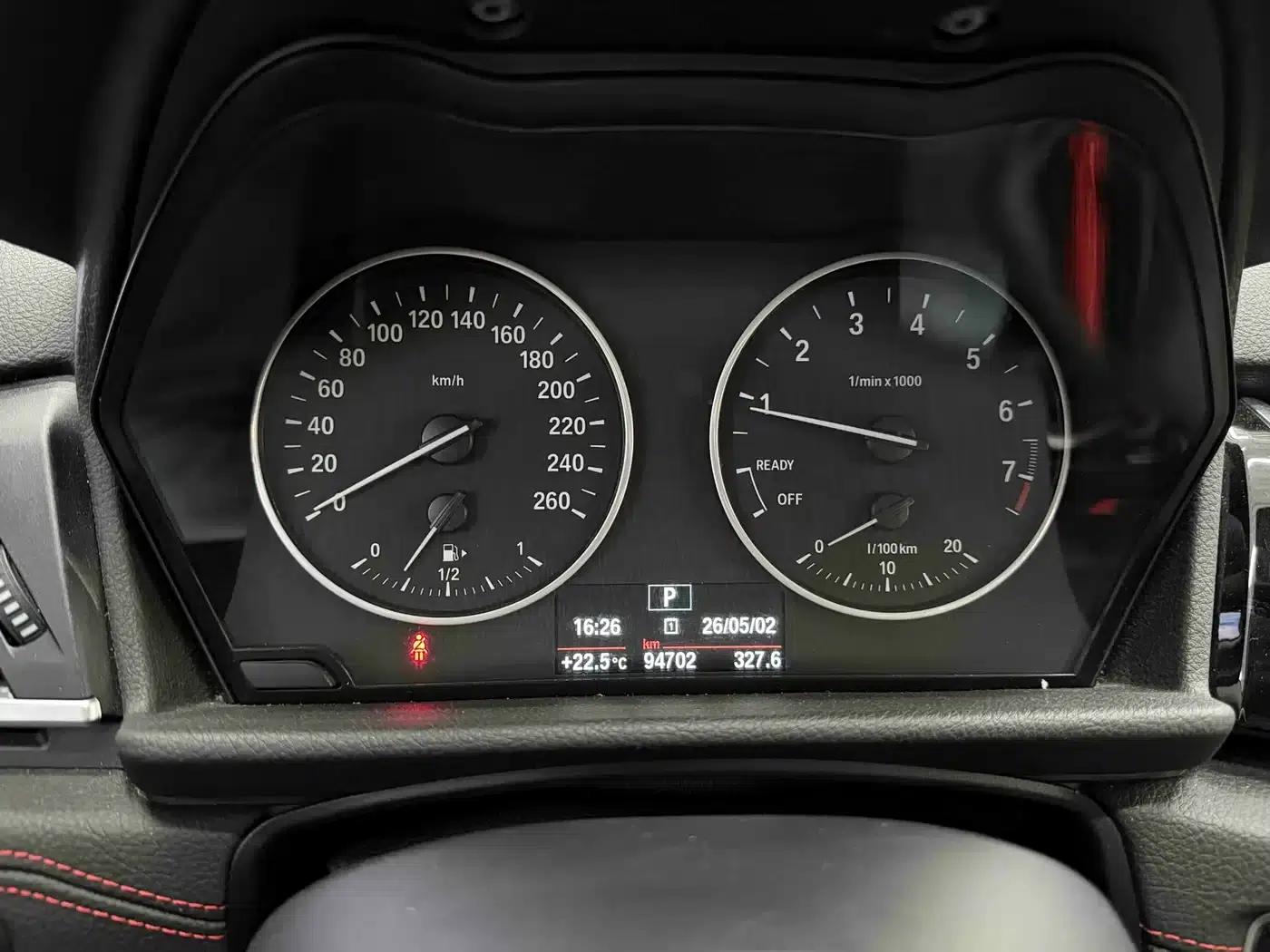 2015 BMW 2 Series Gran Tourer 218i Leading Edition — миниатюра 19