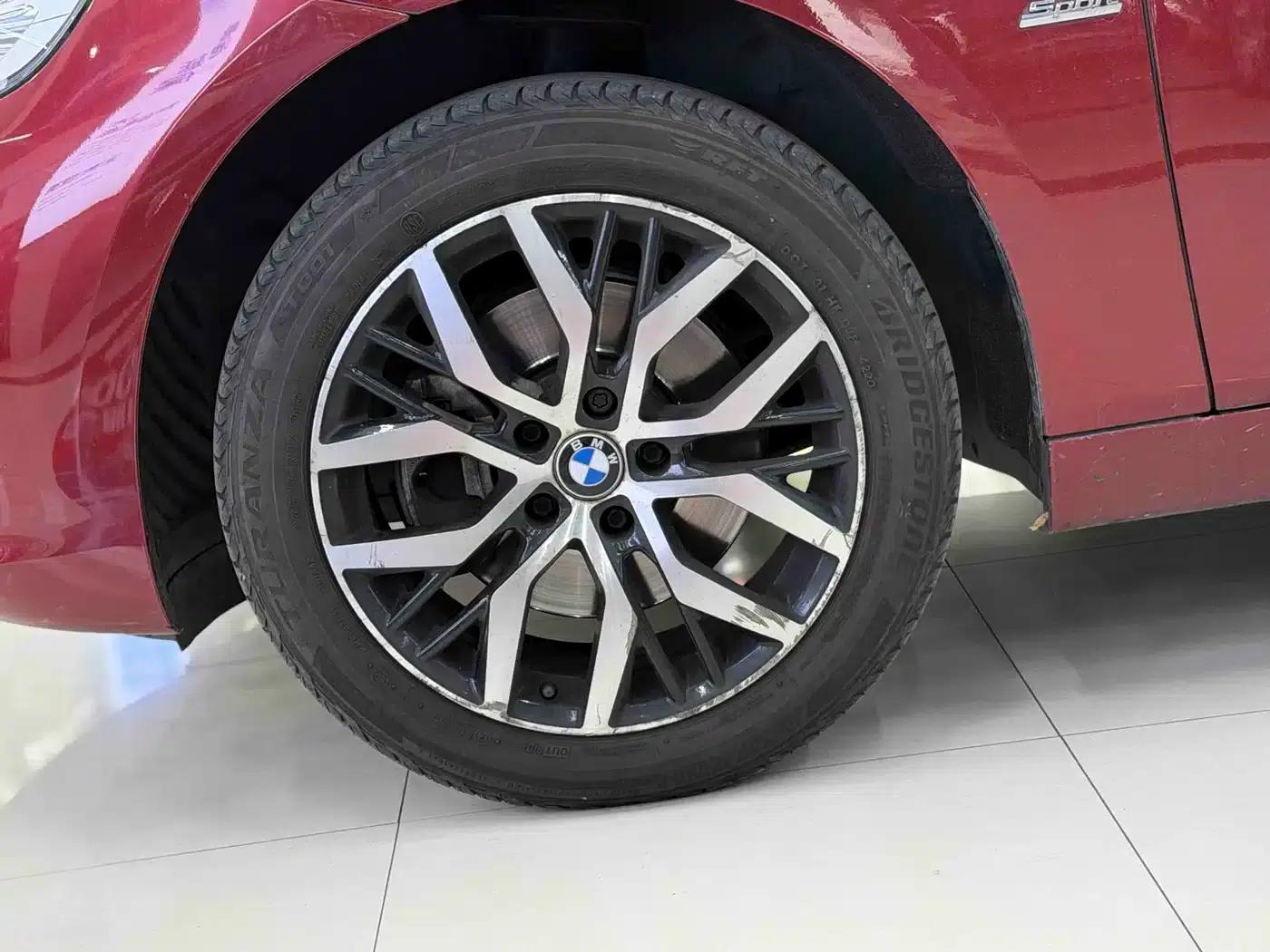2015 BMW 2 Series Gran Tourer 218i Leading Edition — миниатюра 10