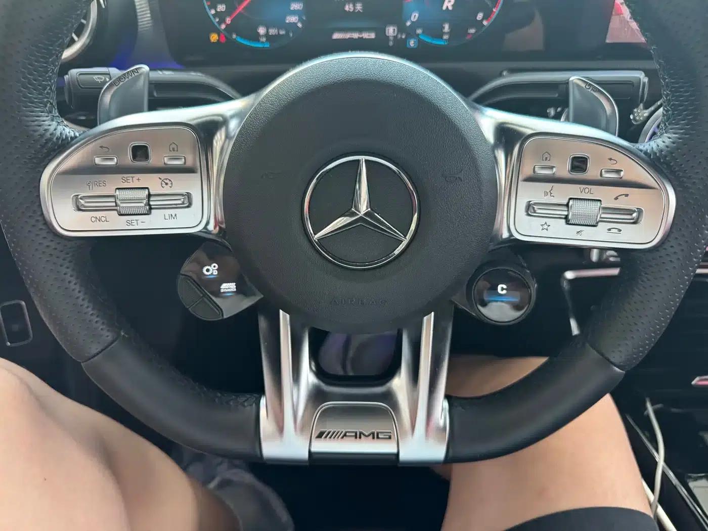 2022 Mercedes-Benz A-Class AMG A 35 L 4MATIC — миниатюра 11