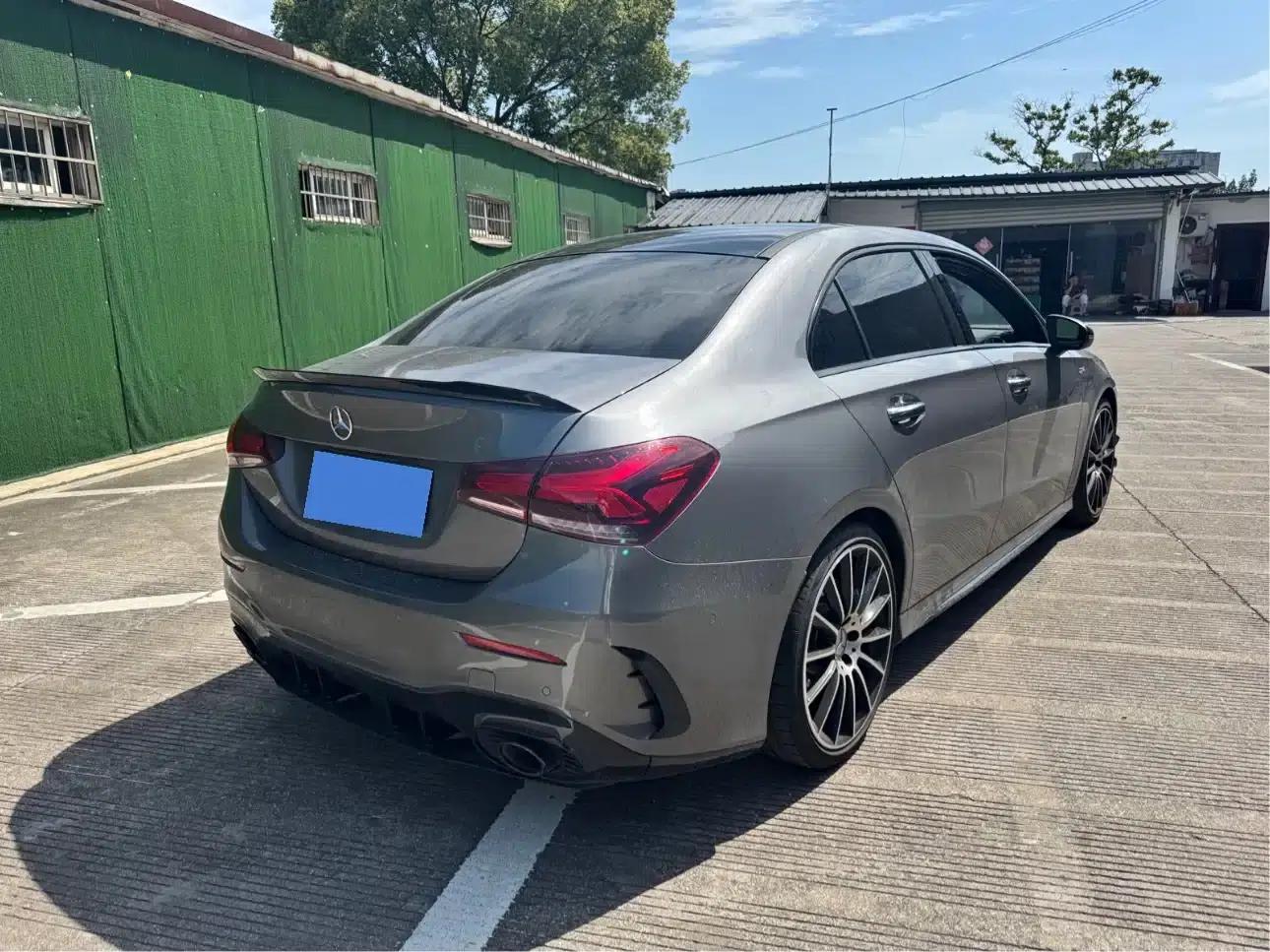 2022 Mercedes-Benz A-Class AMG A 35 L 4MATIC — миниатюра 13