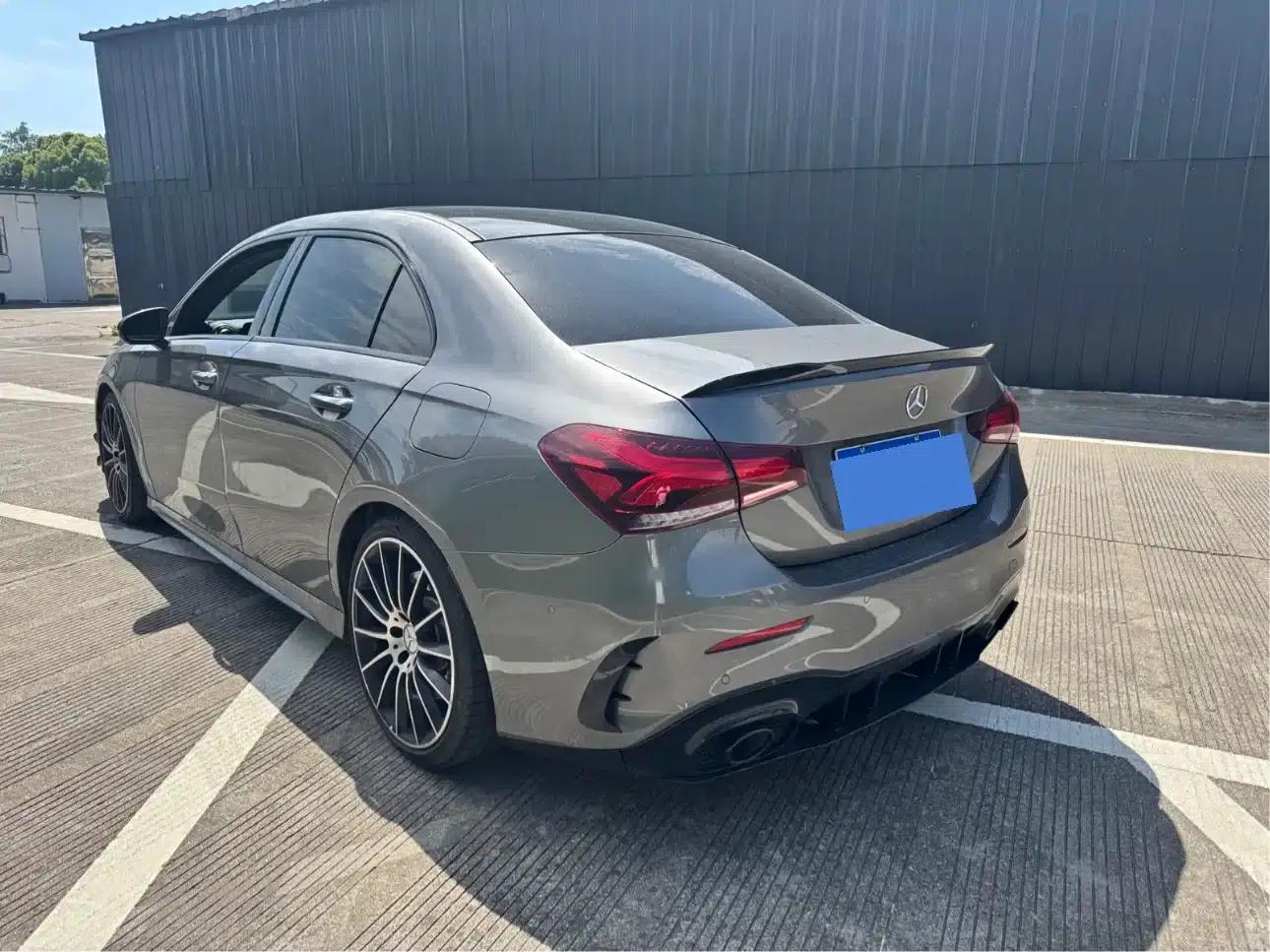 2022 Mercedes-Benz A-Class AMG A 35 L 4MATIC — миниатюра 15
