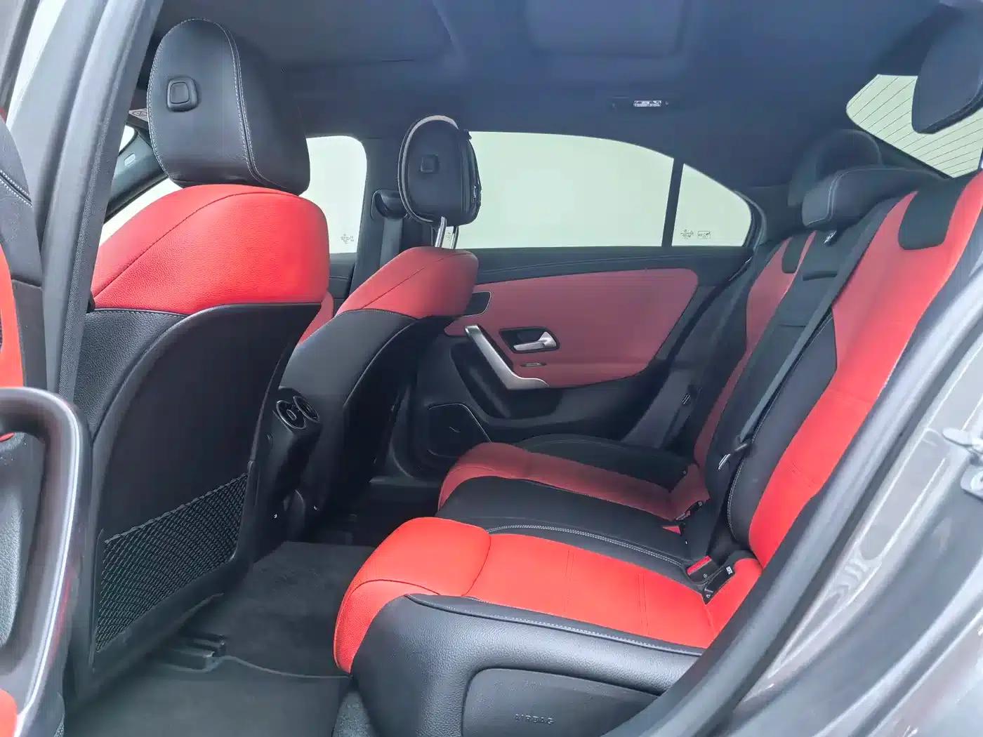 2024 Mercedes-Benz A-Class AMG A 35 L 4MATIC — миниатюра 15