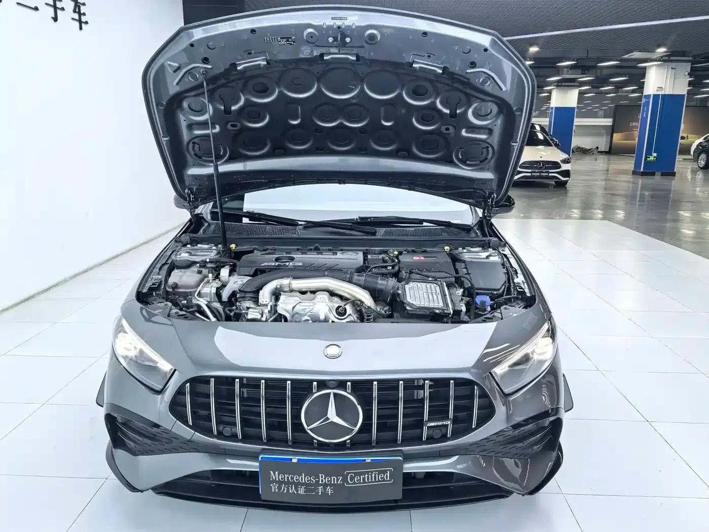2024 Mercedes-Benz A-Class AMG A 35 L 4MATIC — миниатюра 3