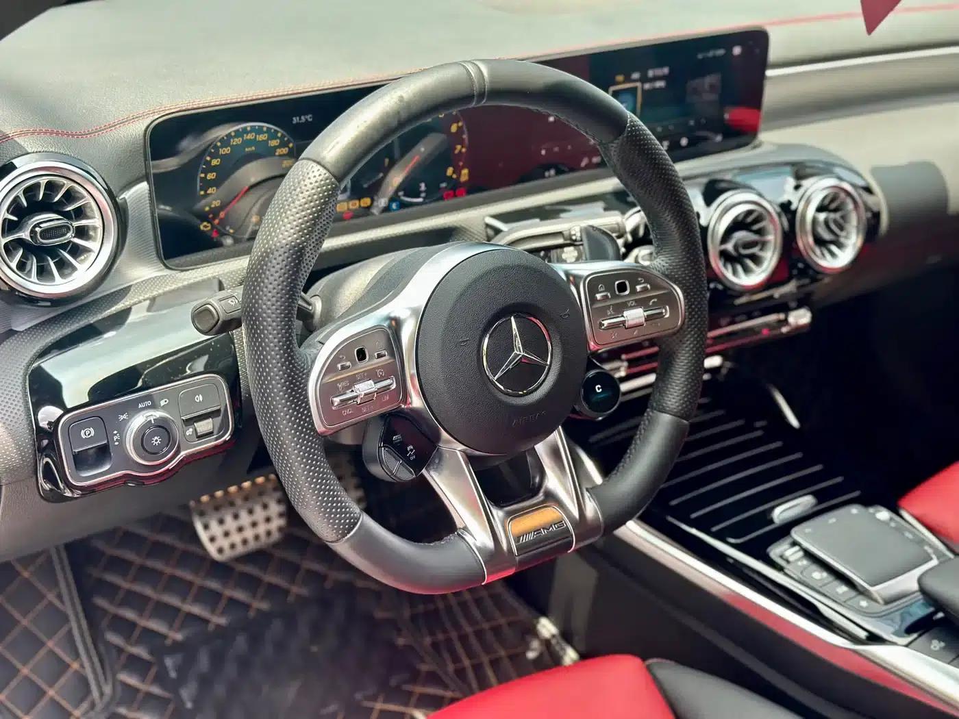 2023 Mercedes-Benz A-Class AMG A 35 L 4MATIC — миниатюра 7