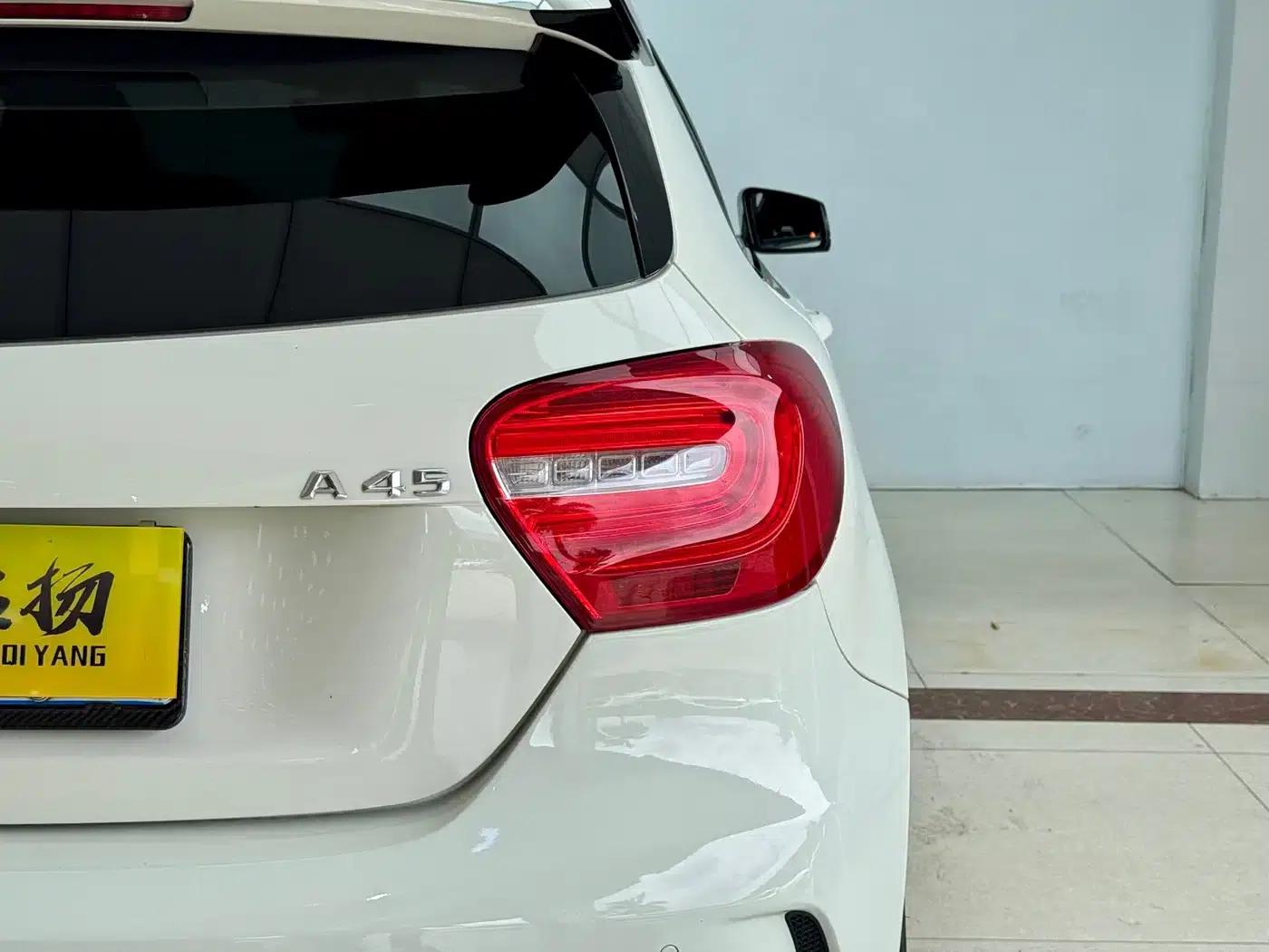 2014 Mercedes-Benz A-Class AMG 45 4MATIC (Imported) — миниатюра 23