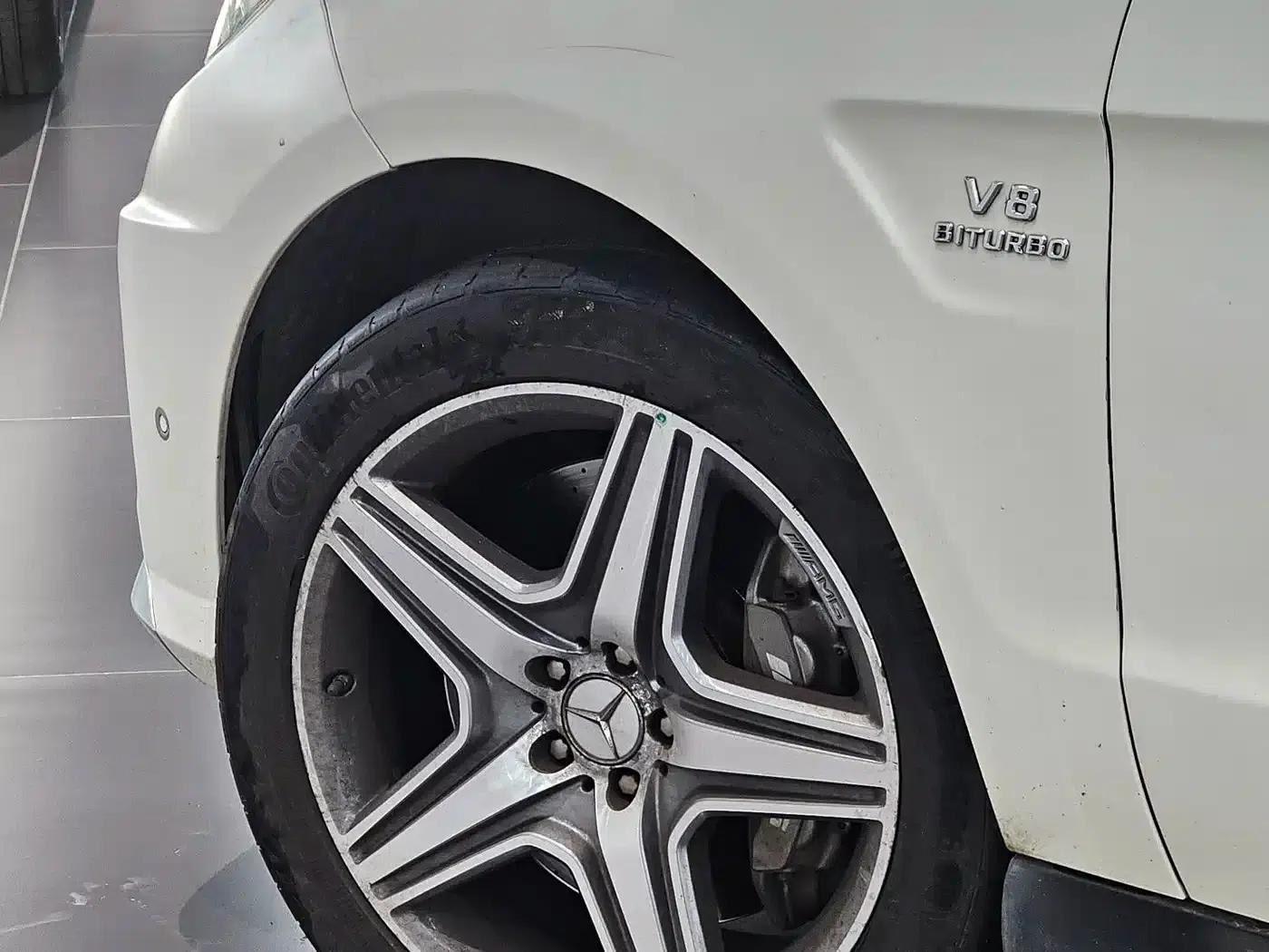2012 Mercedes-Benz M-Class AMG ML 63 — миниатюра 5