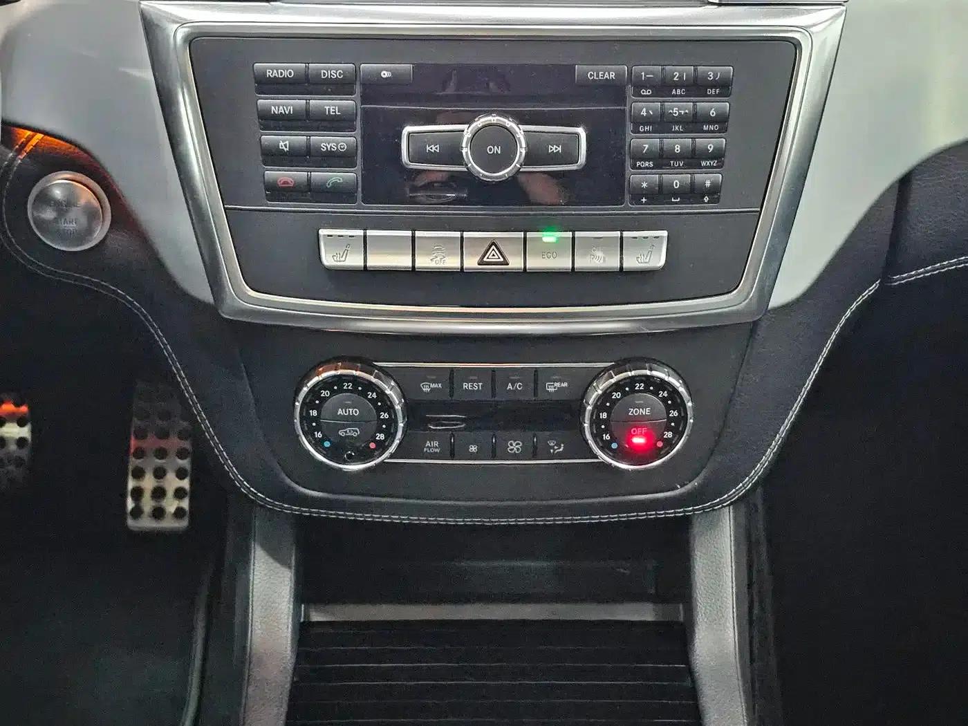 2012 Mercedes-Benz M-Class AMG ML 63 — миниатюра 6