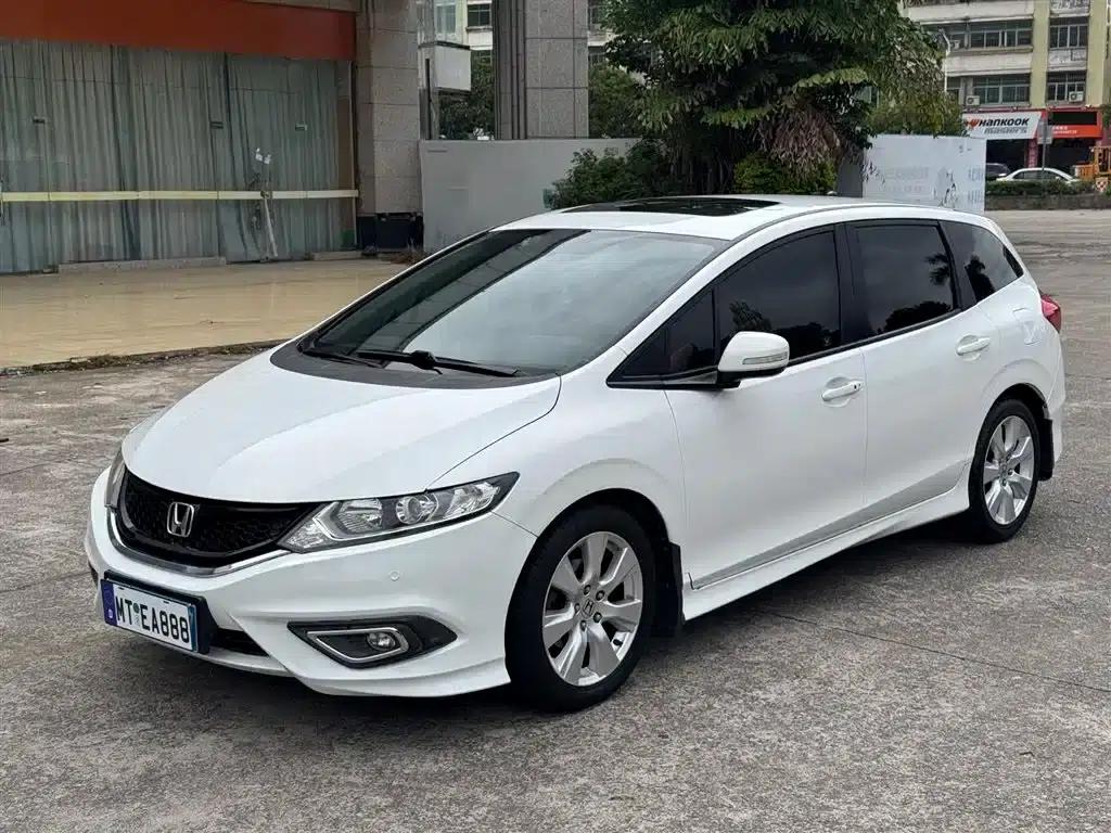 Jade 2014 1.8L Automatic Comfort Elite Edition 5-seater — миниатюра 1