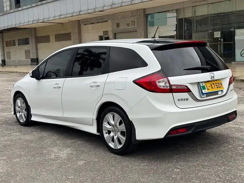 Jade 2014 1.8L Automatic Comfort Elite Edition 5-seater — миниатюра 9