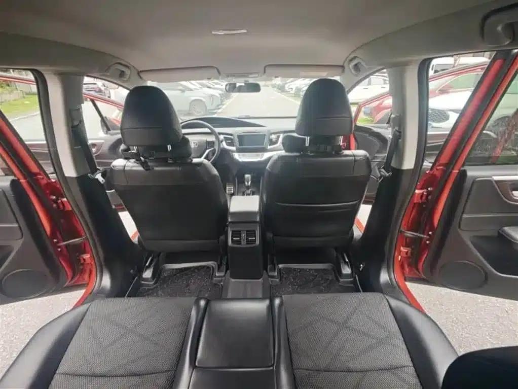 Jade 2013 1.8L Automatic Comfort Edition 5-seater — миниатюра 9