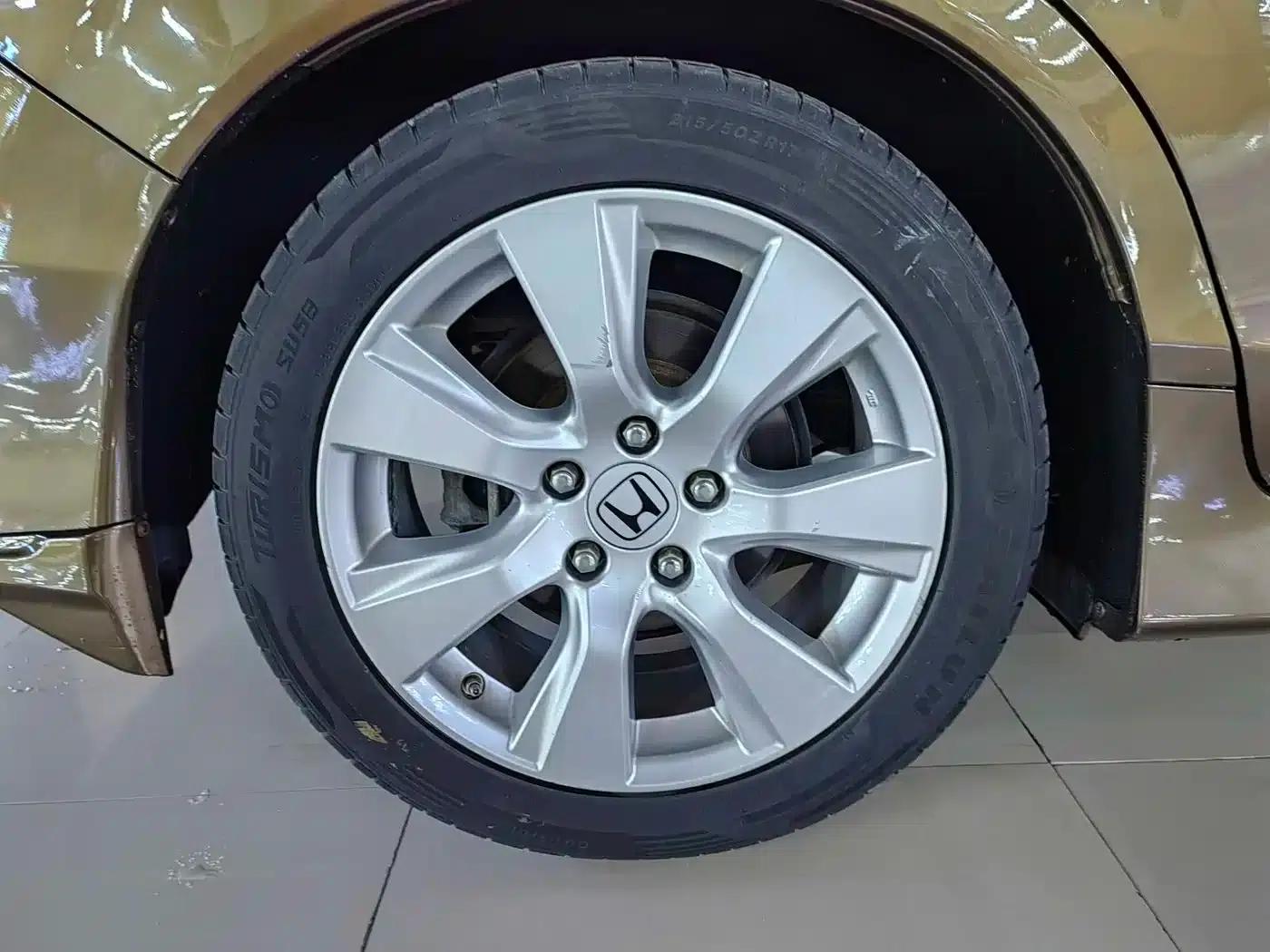 Jade 2014 1.8L Automatic Comfort Elite Edition 5-seater — миниатюра 11
