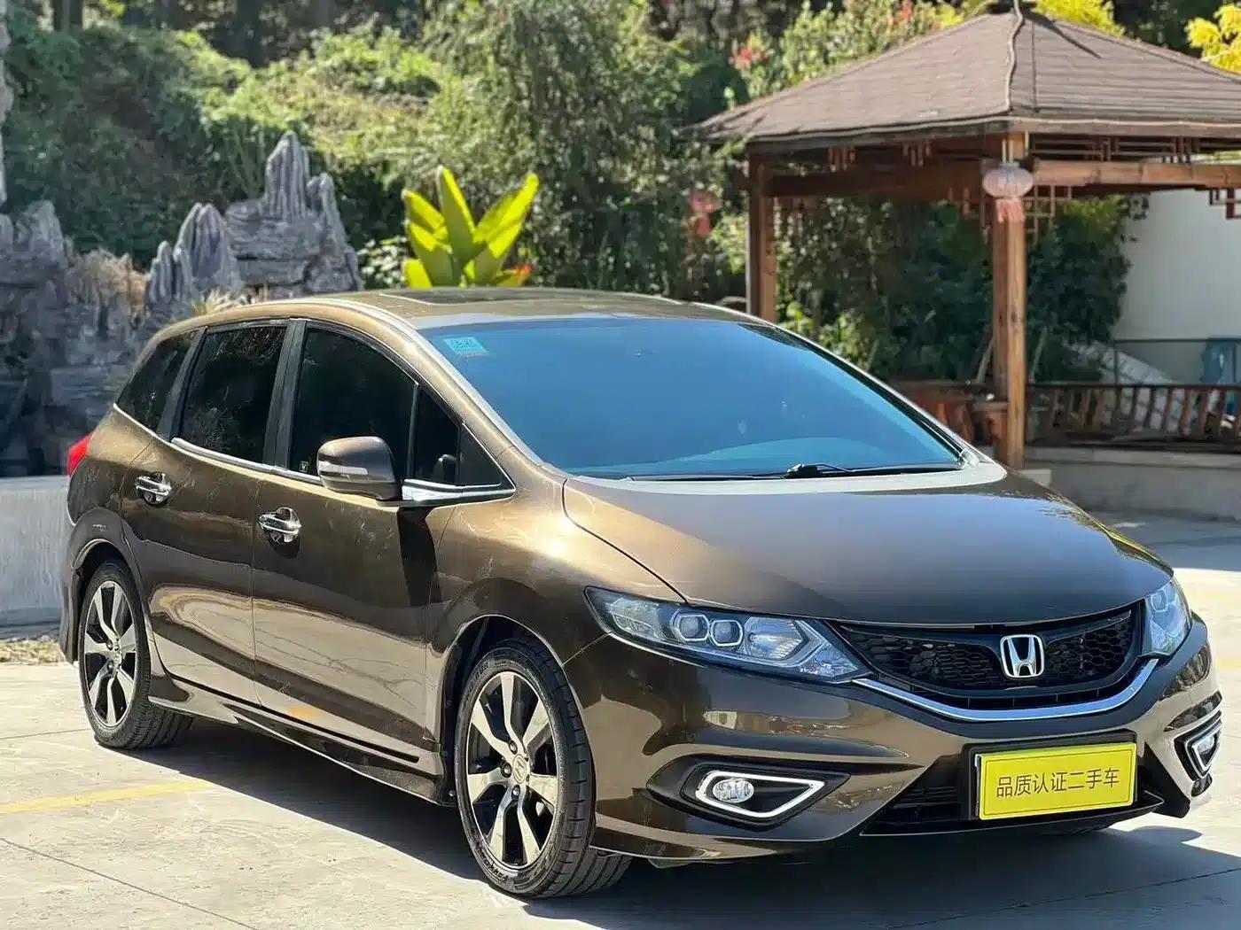 Jade 2014 1.8L Automatic Comfort Elite Edition 5-seater — миниатюра 4