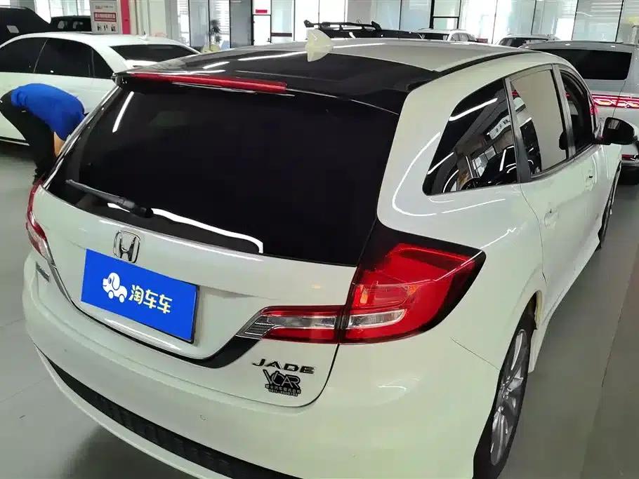 Jade 2017 1.8L Automatic Comfort Edition 5-seater — миниатюра 3