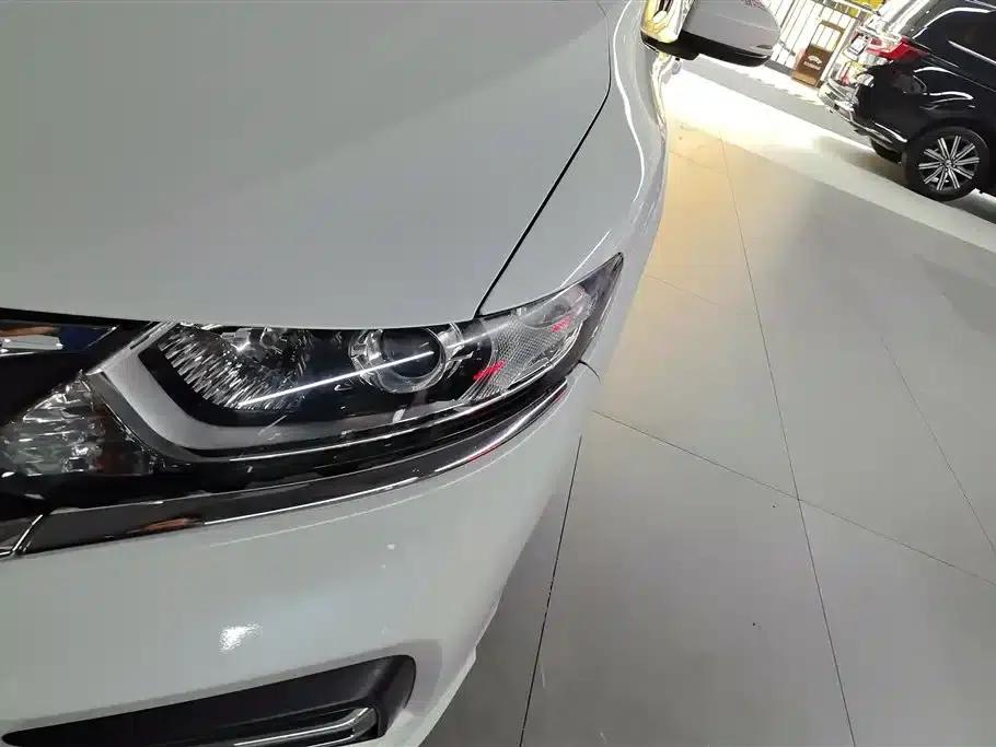 Jade 2017 1.8L Automatic Comfort Edition 5-seater — миниатюра 5