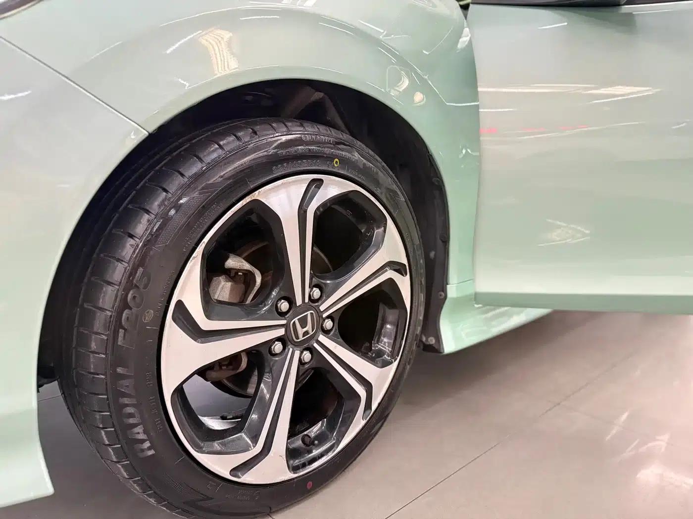 Jade 2017 210TURBO CVT Luxury Edition 5-seater — миниатюра 13