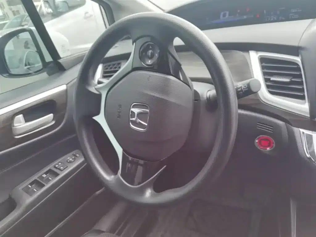 Jade 2017 1.8L Automatic Comfort Edition 5-seater — миниатюра 11