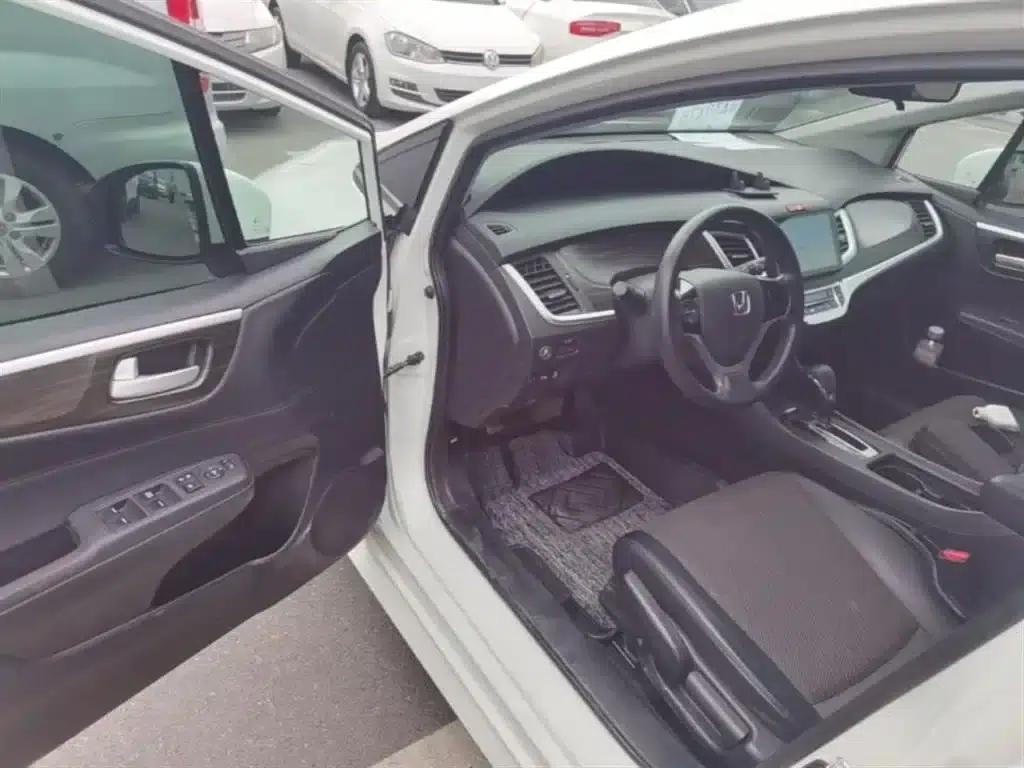 Jade 2017 1.8L Automatic Comfort Edition 5-seater — миниатюра 16
