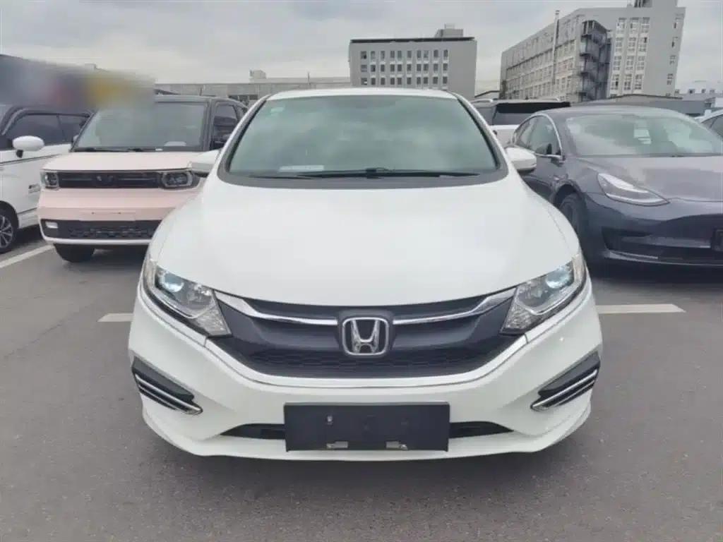 Jade 2017 1.8L Automatic Comfort Edition 5-seater — миниатюра 3