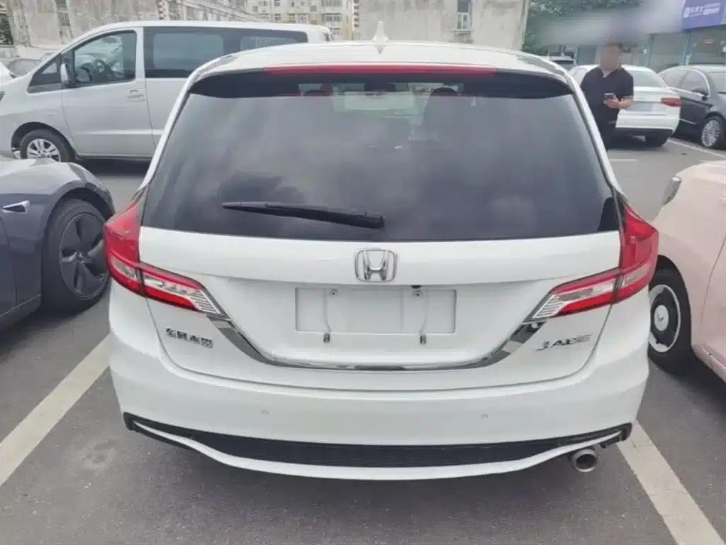 Jade 2017 1.8L Automatic Comfort Edition 5-seater — миниатюра 6