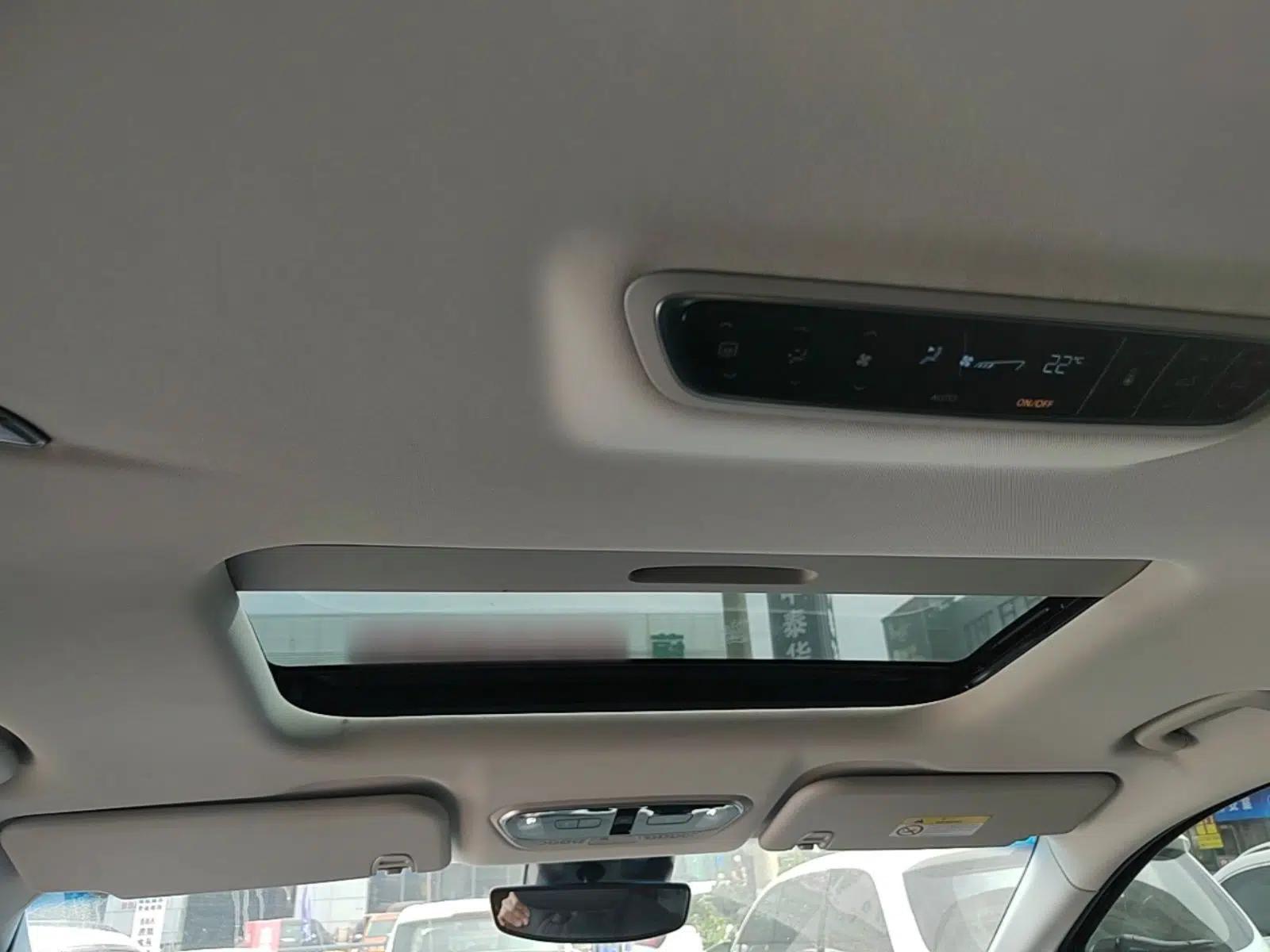 SAIC MAXUS G90 2024 2.0T Xinghan Seven-Seater Version — миниатюра 21