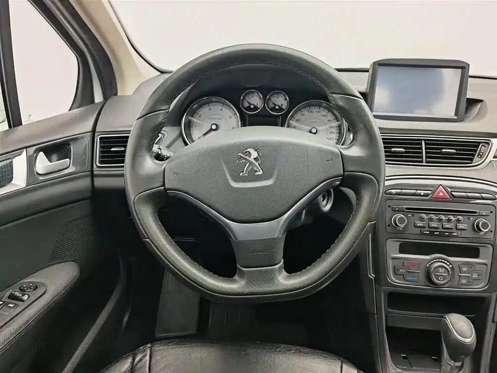 Peugeot 308 2013 1.6L Automatic Fashion Edition — миниатюра 11