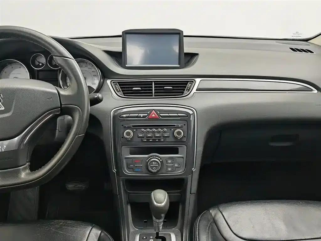 Peugeot 308 2013 1.6L Automatic Fashion Edition — миниатюра 12