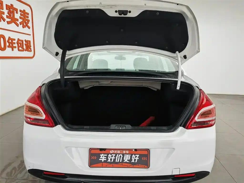 Peugeot 308 2013 1.6L Automatic Fashion Edition — миниатюра 16