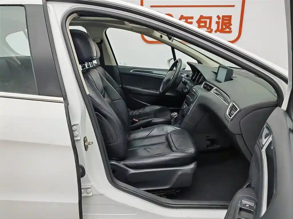 Peugeot 308 2013 1.6L Automatic Fashion Edition — миниатюра 23