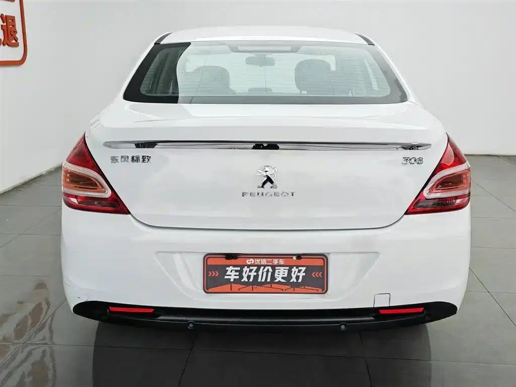 Peugeot 308 2013 1.6L Automatic Fashion Edition — миниатюра 4