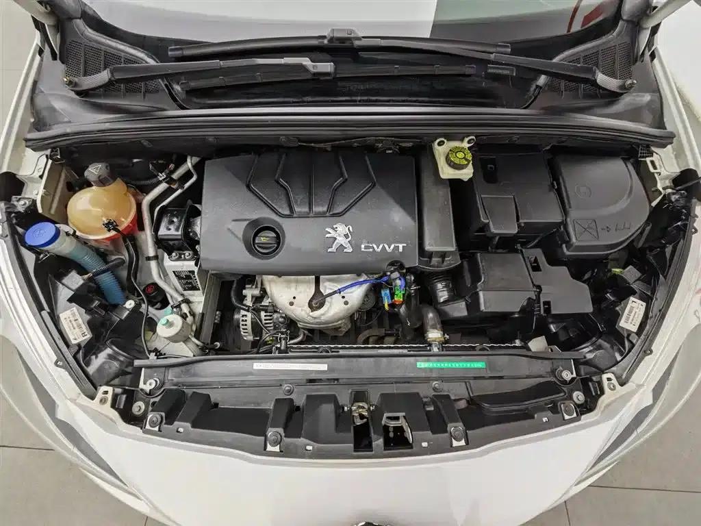 Peugeot 308 2013 1.6L Automatic Fashion Edition — миниатюра 6