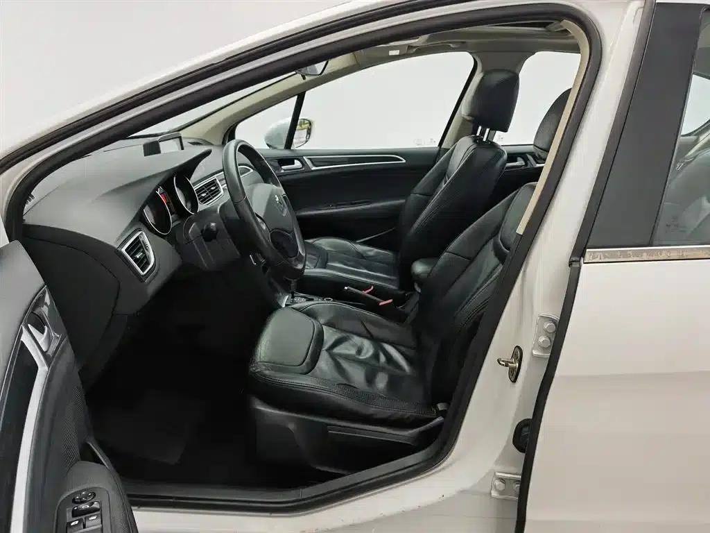 Peugeot 308 2013 1.6L Automatic Fashion Edition — миниатюра 10