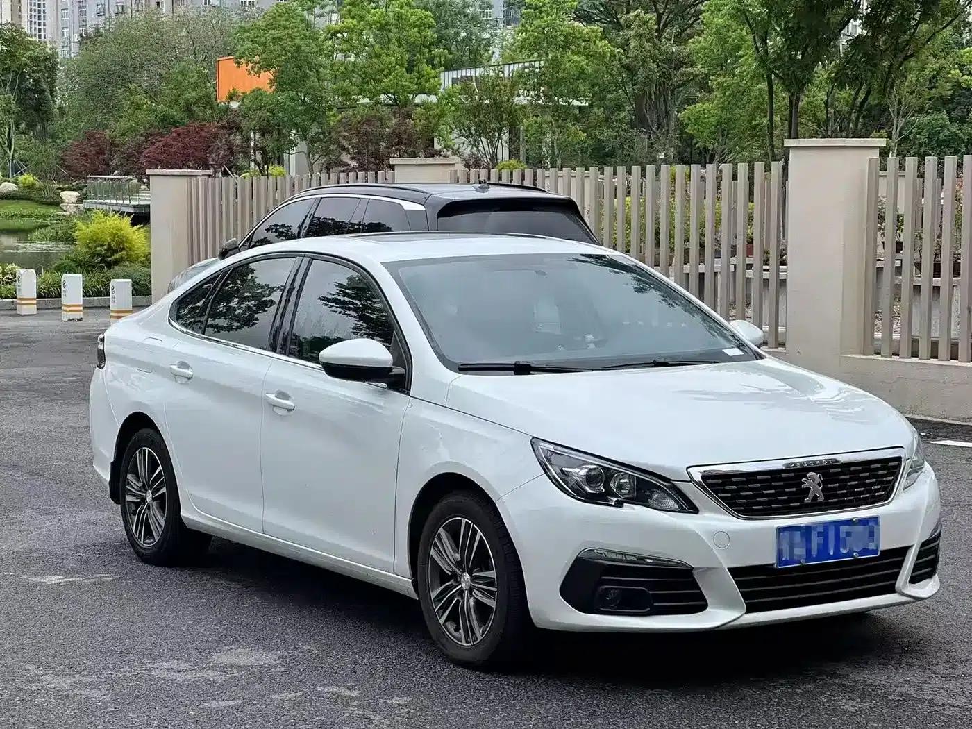 Peugeot 308 2019 1.6L Automatic Luxury Edition (National V Emission Standard) — миниатюра 3