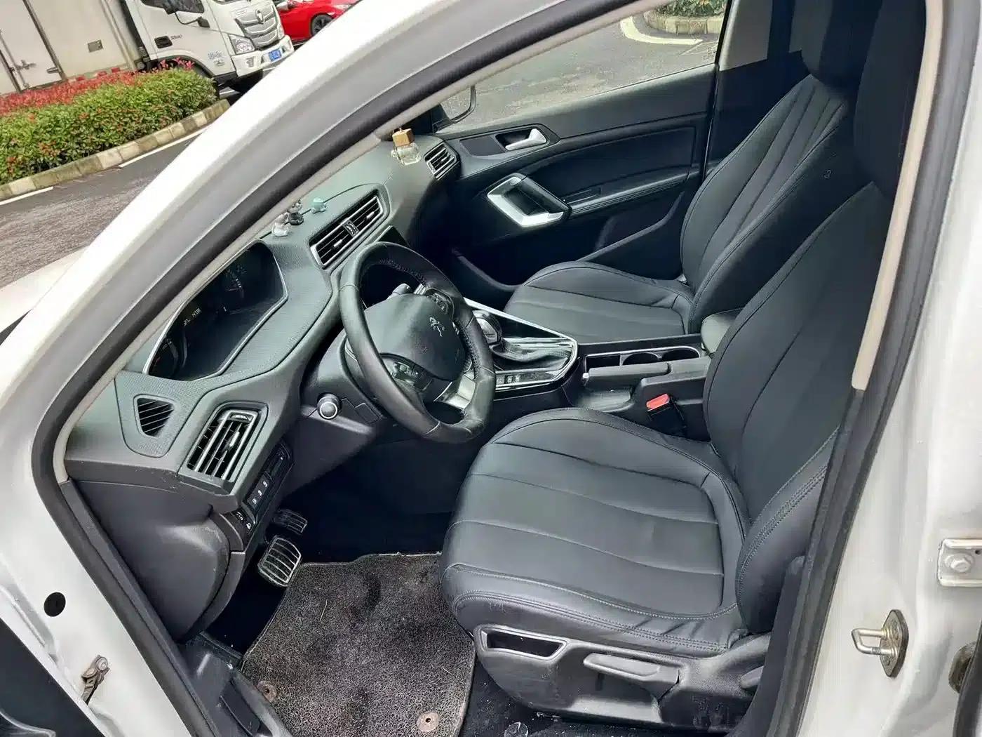Peugeot 308 2019 1.6L Automatic Luxury Edition (National V Emission Standard) — миниатюра 4