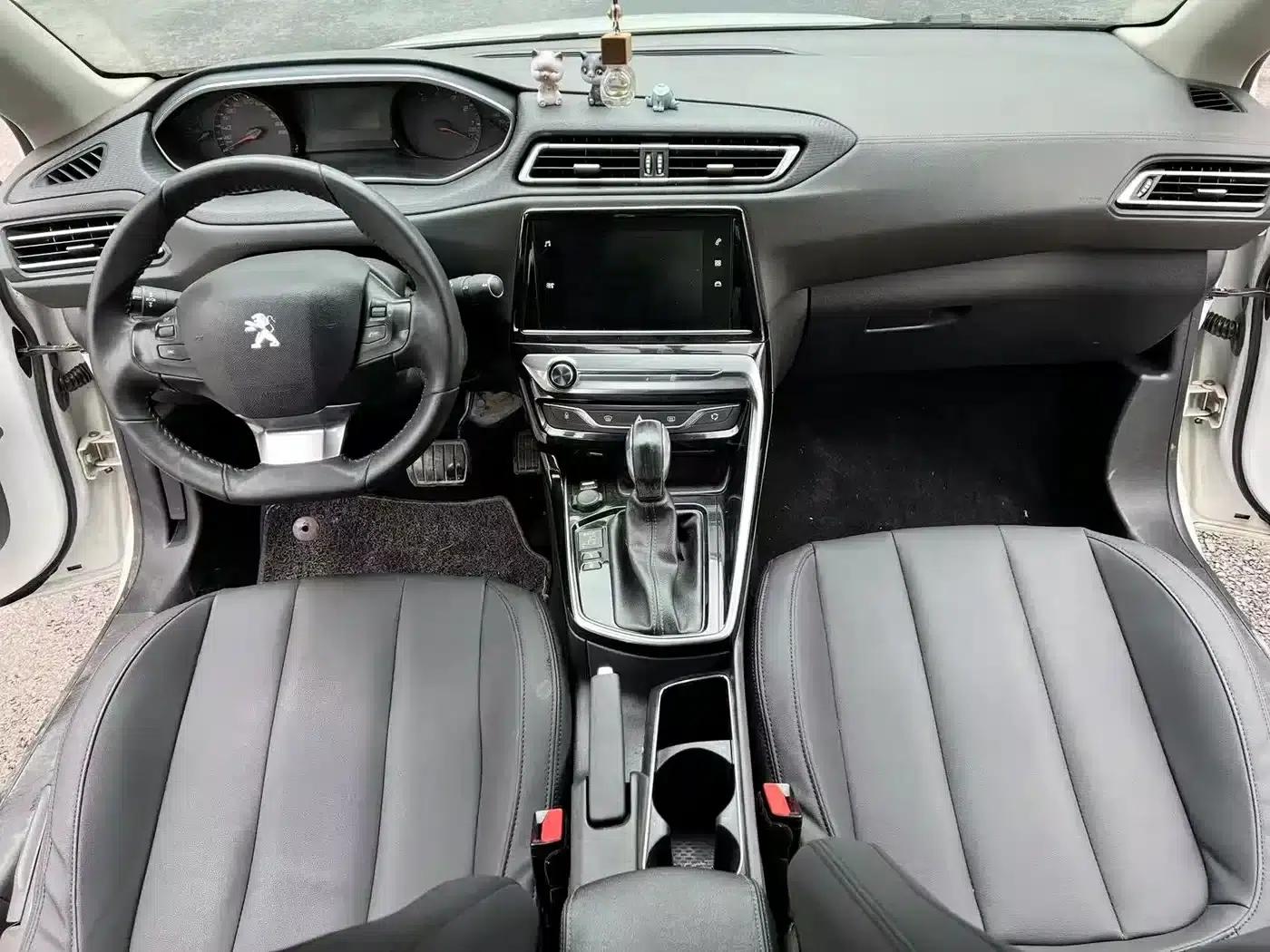 Peugeot 308 2019 1.6L Automatic Luxury Edition (National V Emission Standard) — миниатюра 6
