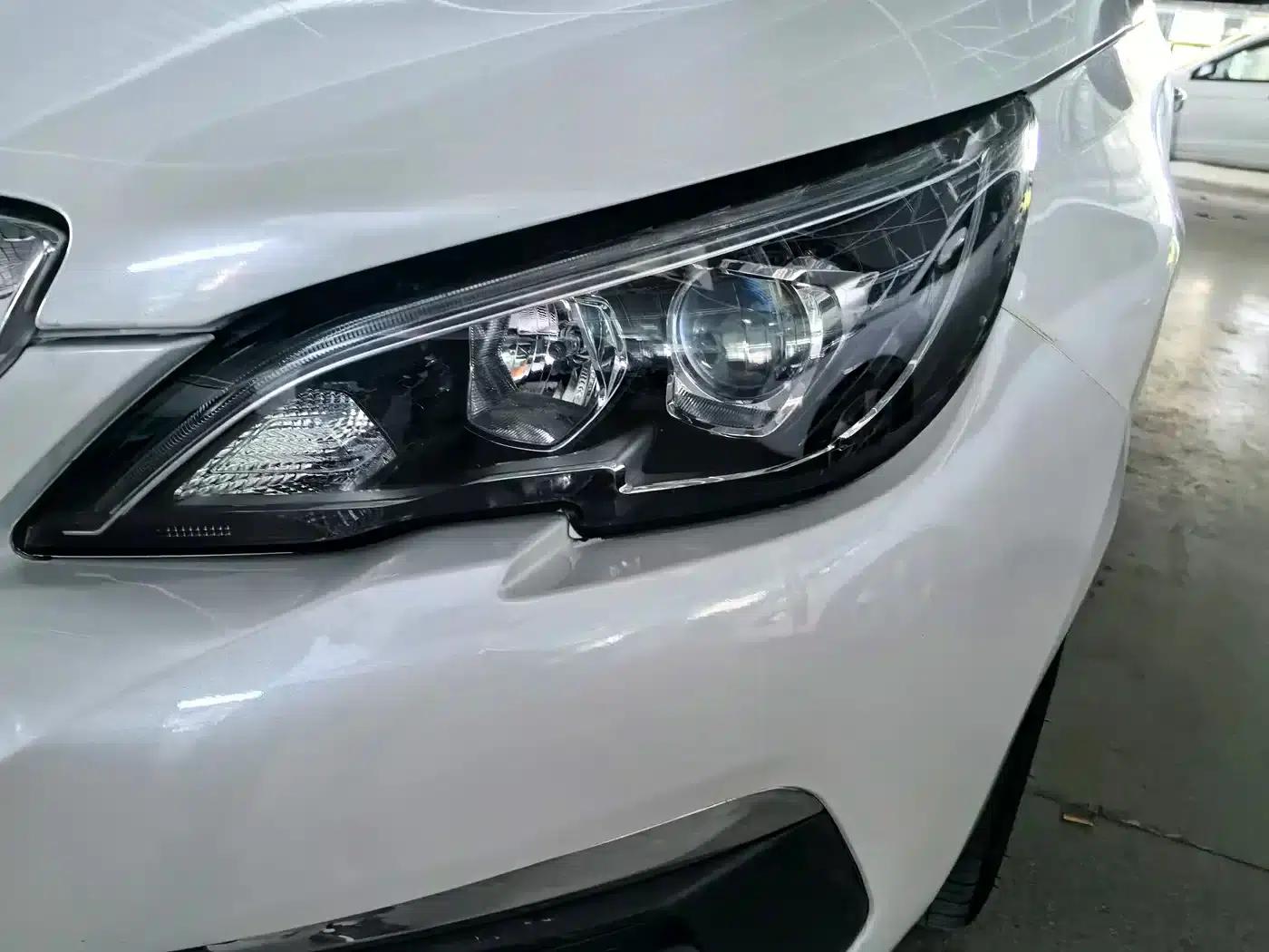 Peugeot 308 2016 1.6L Automatic Luxury Edition — миниатюра 5