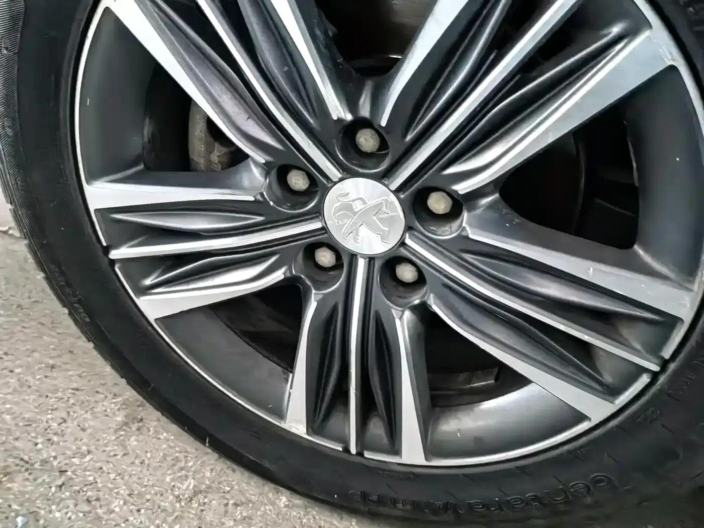 Peugeot 308 2016 1.6L Automatic Luxury Edition — миниатюра 8