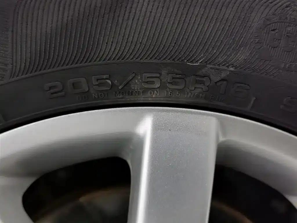 Peugeot 308 2012 1.6L Manual Premium Edition — миниатюра 24