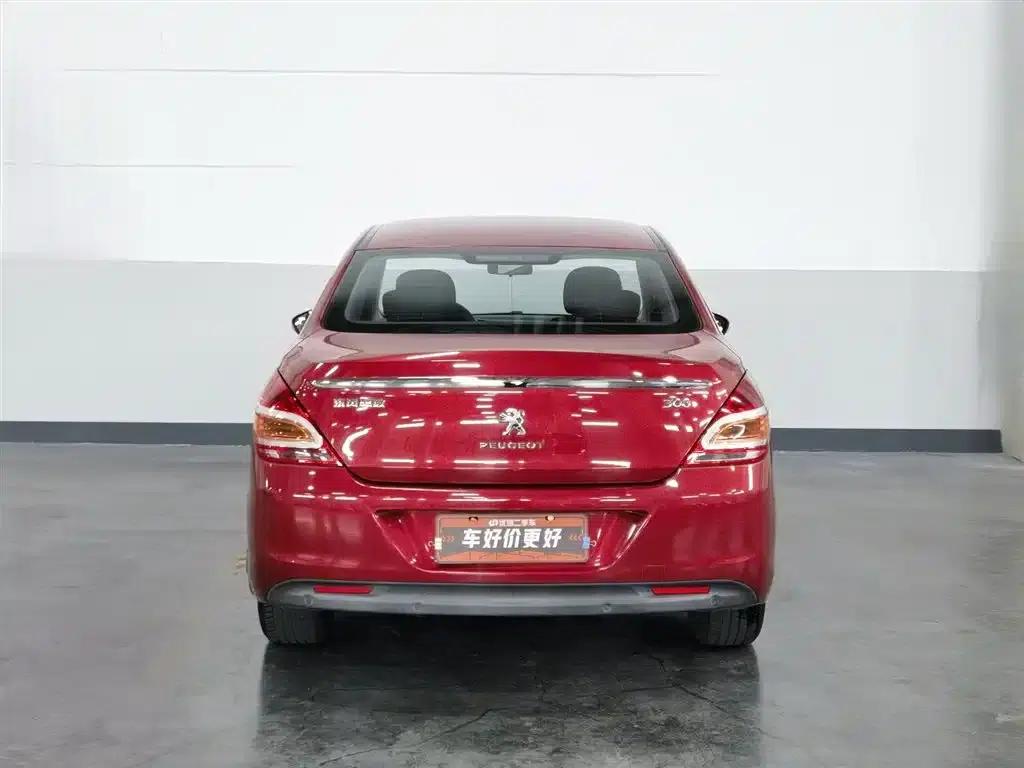 Peugeot 308 2012 1.6L Manual Premium Edition — миниатюра 4