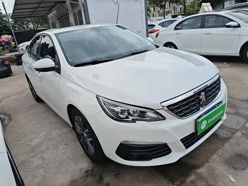 Peugeot 308 2018 1.6L Automatic Luxury Edition — миниатюра 4