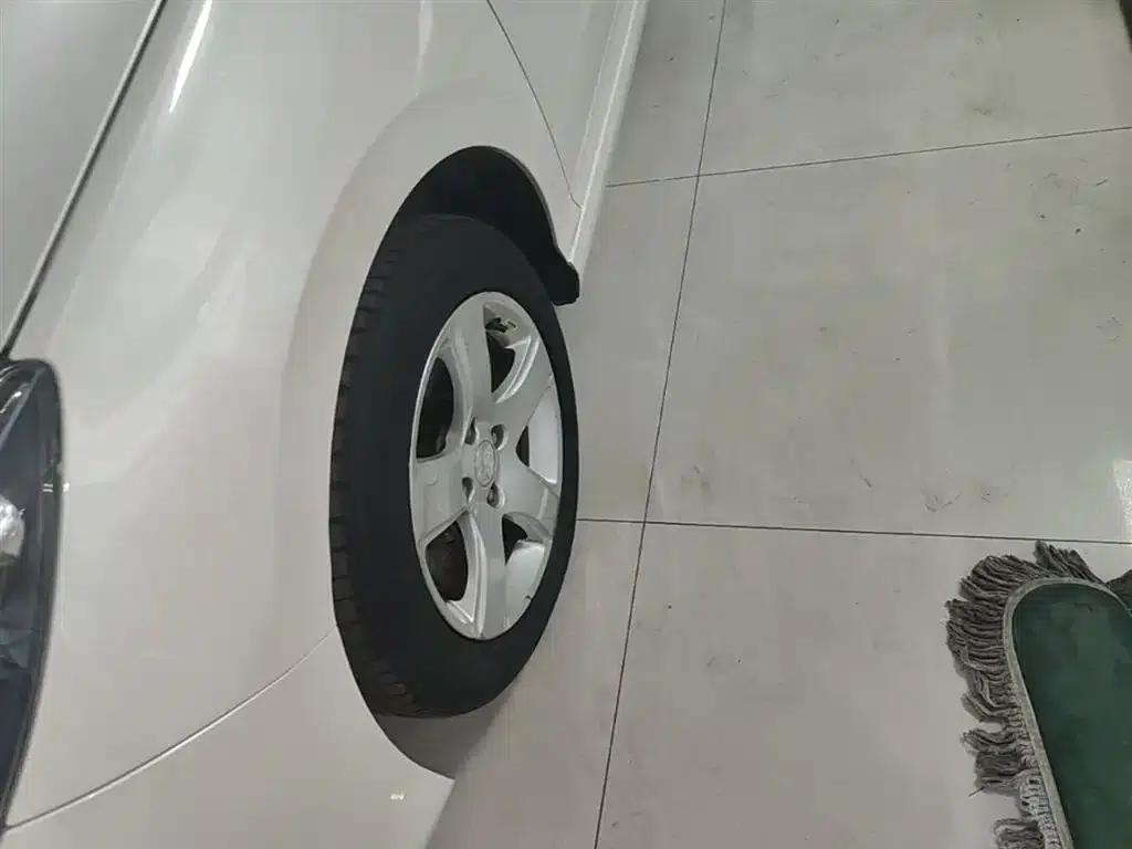 Peugeot 308 2014 Enjoy Edition Classic 1.6L Automatic Premium Model — миниатюра 23