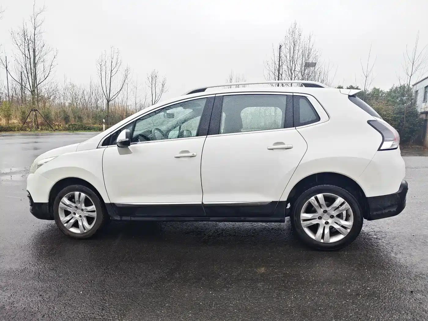 Peugeot 3008 2016 2.0L Automatic Standard Edition — миниатюра 9