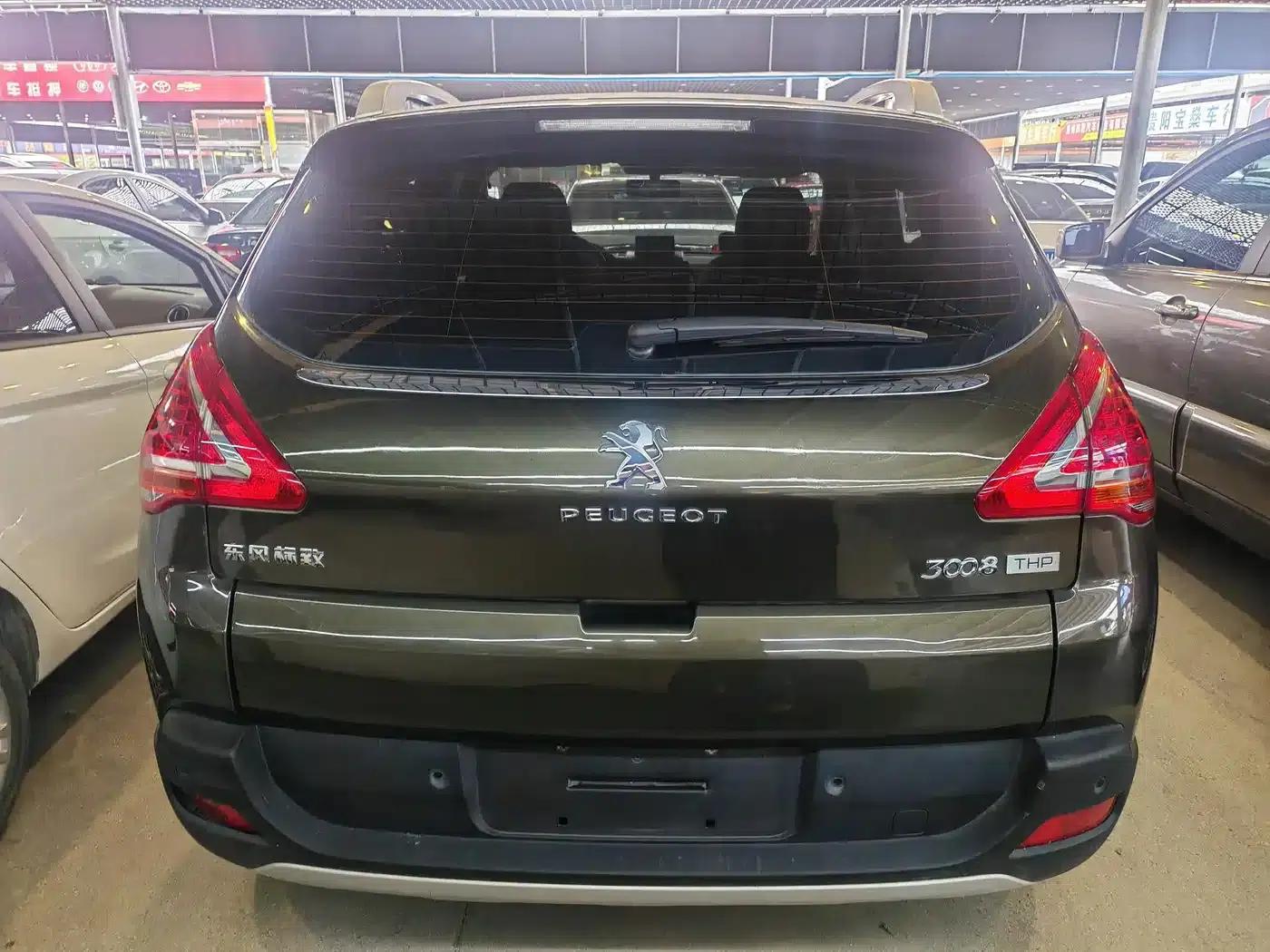 Peugeot 3008 2013 1.6THP Automatic Premium Edition — миниатюра 15